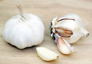 800px-Garlic