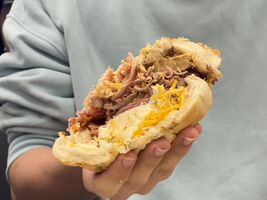Schmeatwich Cut