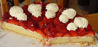 200px-Erdbeerkuchen Konditorrezept.jpg