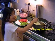 081103-9.jpg (13 KB) Frying the onions