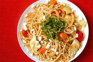 Pasta-with-artichokes-tomatoes-and-feta