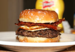 The+Ladys+Brunch+Burger-5227