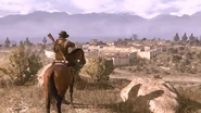 Rdr marston mercer.jpg (191 kB) John Marston observando el fuerte a la distancia.
