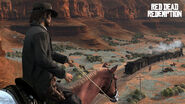 John Marston regardant un train