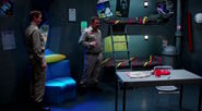 Rimmer and Lister in the original bunkroom ("Skipper", Series XII)