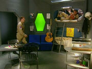 Dvd deleted scenes 100306 2l