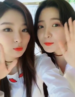 Seulgi and Yeri Instagram Update 3