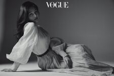Vogue Korea (September 2021) #5