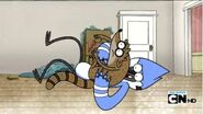 1000px-Mordecai and rigby fighting