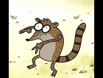 Rigby diciendo como decidir para quien se quede el sillon