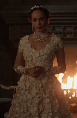 Claude's wedding dress reign deals
