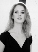 Yael Grobglas 9