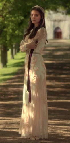 Kenna's Fashion Style | Reign Wiki | Fandom
