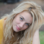 Yael Grobglas 7