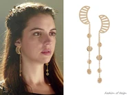 Arme De L’Amour Moon Gold Plated Earring.