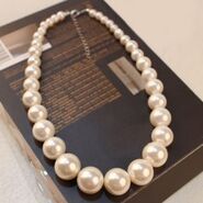 Elegant Chunky Pearl Necklace