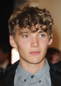 File:Toby Regbo (14583629550).jpg - Wikipedia