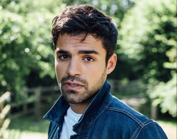 Sean Teale