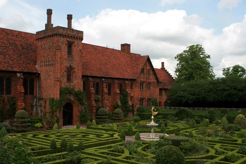 Hatfield House: Home to Queen Elizabeth I