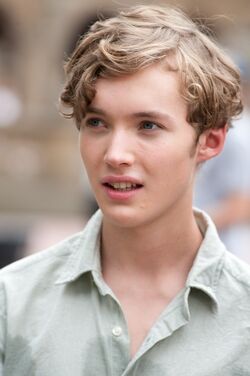 File:Toby Regbo (14583629550).jpg - Wikipedia