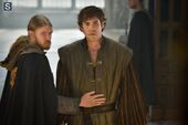 Reign - Episode 2.01 - The Plague - Promotional Photos (4) 595 slogo