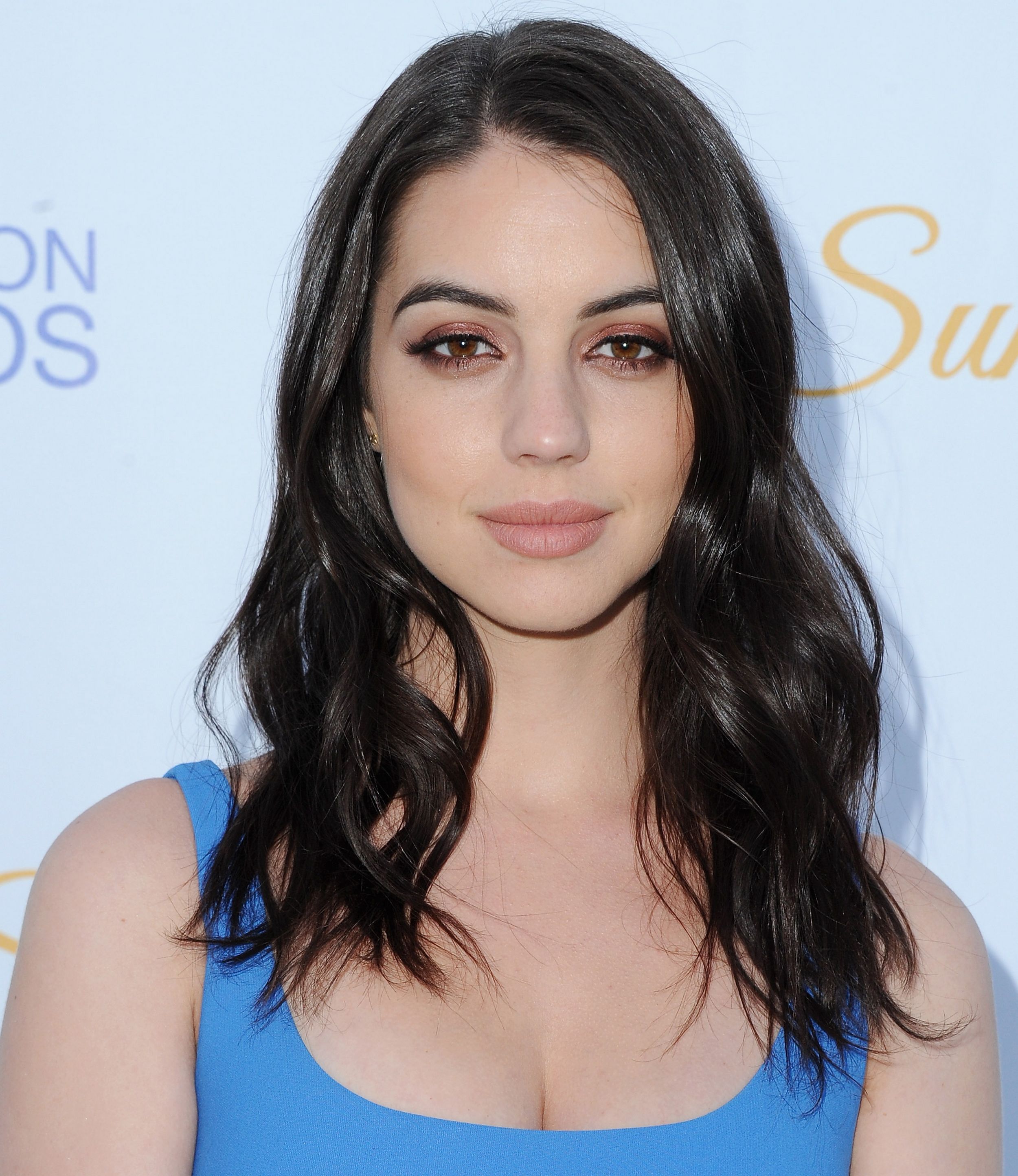 Adelaide Kane Reign Cw Wiki Fandom