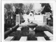 Houdini Gravesite.jpg (206 KB) Niobe statue at Harry Houdini's Grave in New York City