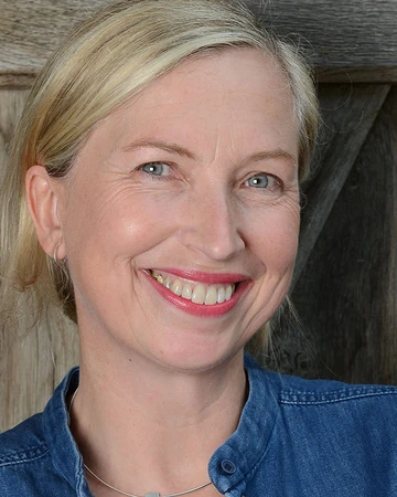 Kirsten Ramsay Repair Shop The Workshop Of Dreams Wiki Fandom