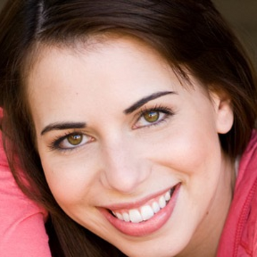 Laura Bailey Resident Evil Wiki Fandom Laura bailey is a voice actress who has provided several voices for world of warcraft and its various expansions. laura bailey resident evil wiki fandom