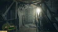 RE7 NAH Redfield In-game.jpg (59 KB) In-game screenshot showing the new hud and helmet/mask display.