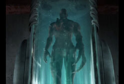 Tyrant (T-002 Model) inside containment chamber in Remake