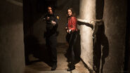 Claire junto a Leon