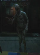 Pale Head.jpg (44 kB) Un cabeza pálida en el orfanato en The Ghost Survivors