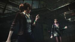 Resident Evil Revelations 2 screenshot - Overseer contacts Claire Redfield and Moira Burton