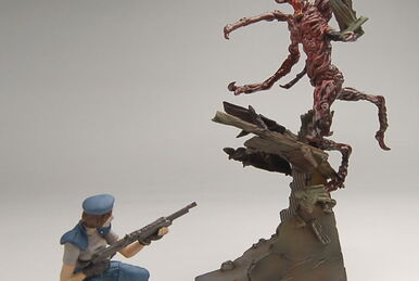 Biohazard Figure Collection: Rebecca Chambers vs. Hunter