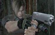 Leon con la Silver Ghost en Resident Evil 4