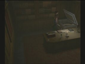 Claire bei einer Inventarbox in Resident Evil Code: Veronica X