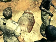 RE5DX10 2014-10-11 18-05-08-860.jpg (283 KB) Chris looking down at the sack.