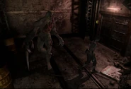 T-001 combat Rebecca dans Resident Evil 0