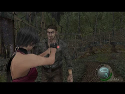 Ada Wong a punto de matar a Don Manuel.