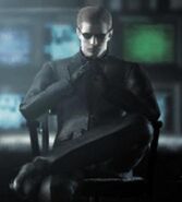 Albert-wesker-sentado