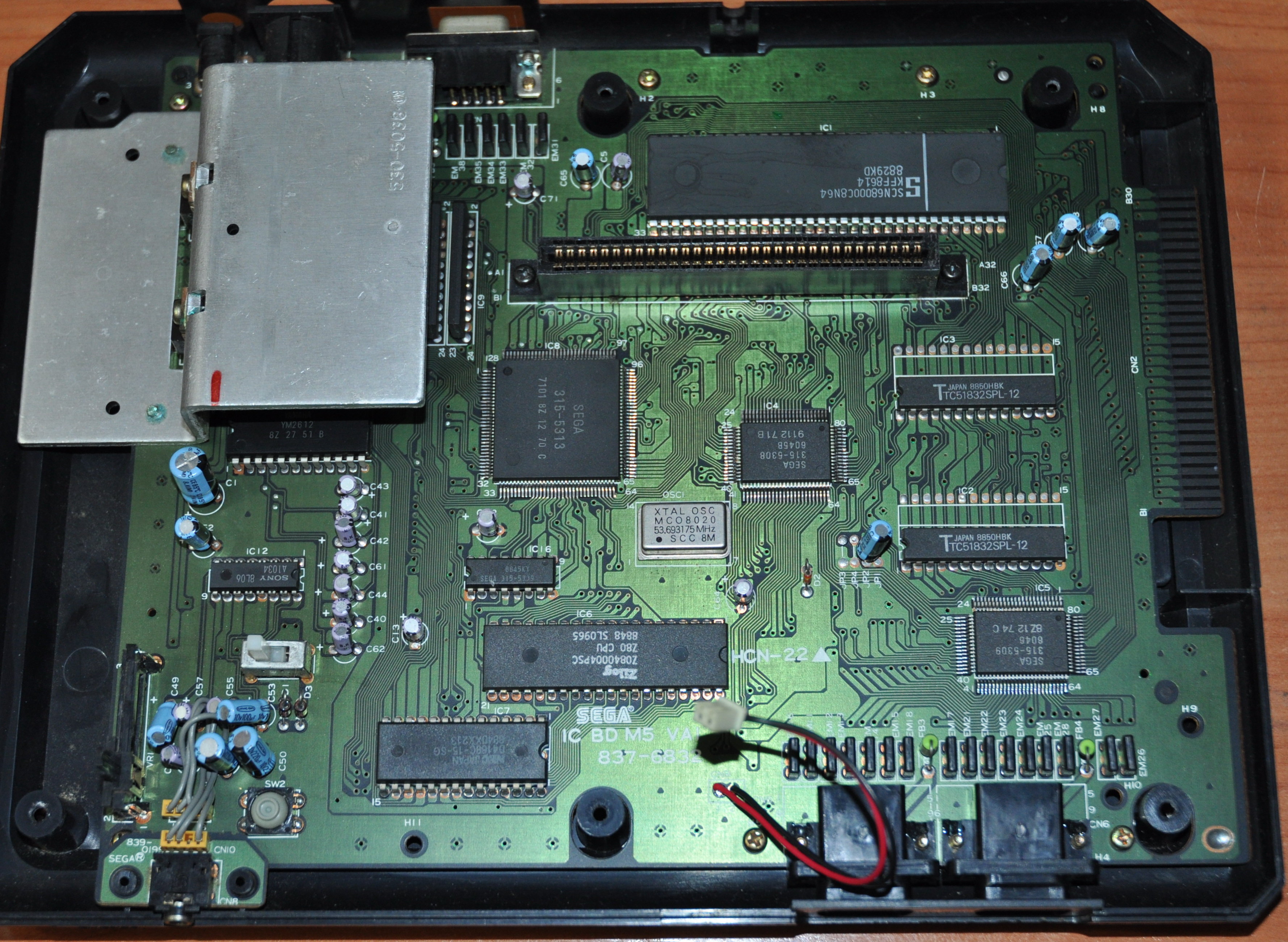 SEGA MEGA DRIVE+ワン Sega New Mega Drive Console - Consolevariations