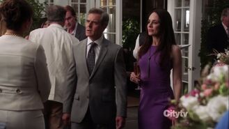 Victoria meets Helen
