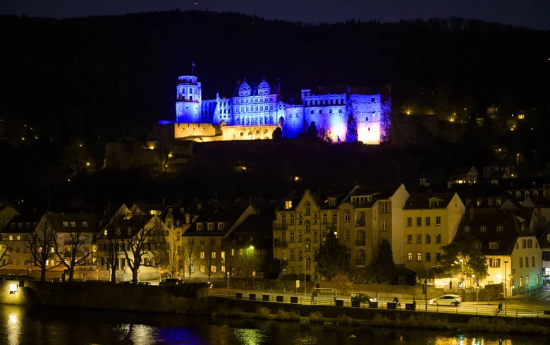 Solidaritätszeichen für die sich verteidigende Ukraine