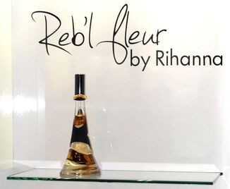 Rihannas new perfume