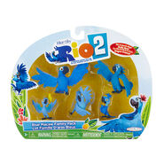 Rio 2 Macaw family toy