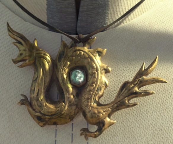Golden Sisu Necklace | Rise of the Brave Tangled Dragons Wiki | Fandom