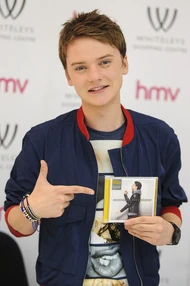 Conor Maynard Album Signing 12s5aTgNnMxl