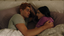 RD-Caps-4x04-Halloween-114-Archie-Veronica