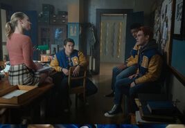 RD-Promo-4x10-Varsity-Blues-05-Betty-Reggie-Munroe-Archie